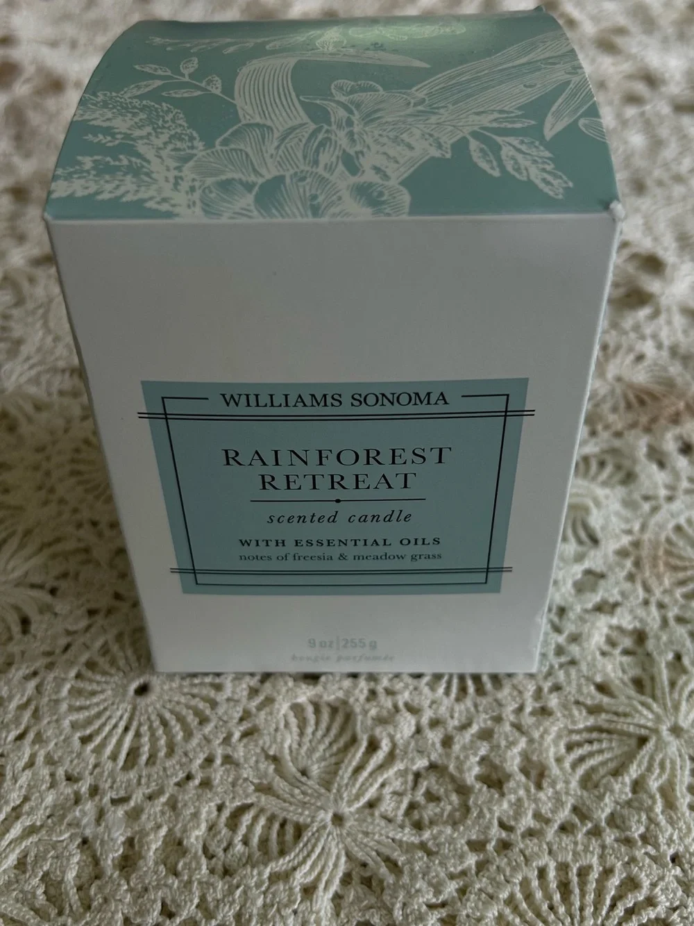 Williams Sonoma Rainforest Retreat Scented Candle - Aqua Blue